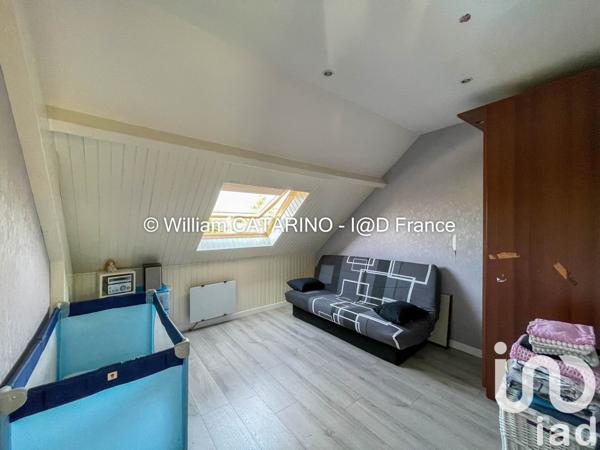 Maison traditionnelle 8 pièces de 143 m² à Saint-Germain-lès-Arpajon (91180)