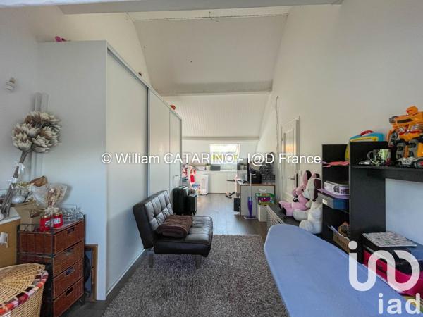 Maison traditionnelle 8 pièces de 143 m² à Saint-Germain-lès-Arpajon (91180)