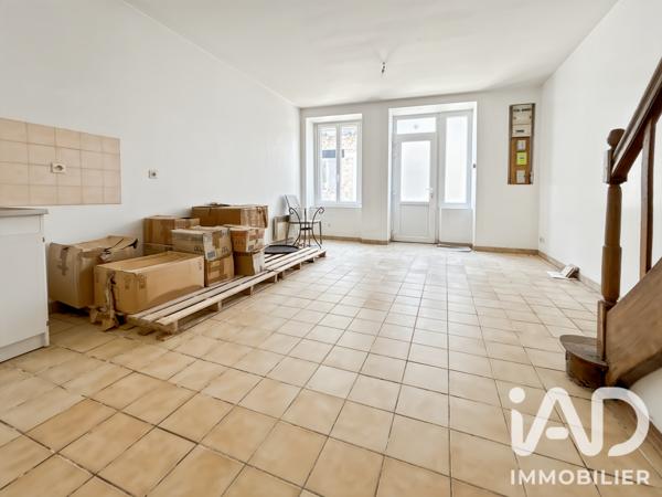 Maison à vendre 6 pièces 128 m² Courcité
