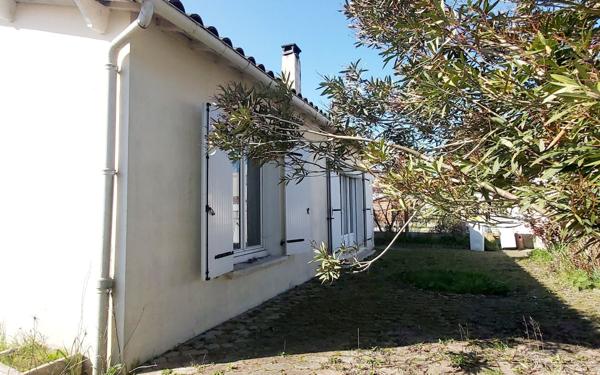 Maison à vendre    4 pièces •  Port-des-Barques