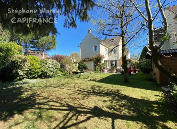 Maison 8 pièces : Confort et Sérénité au Cœur du Bois Saint-Denis à Chantilly (60)