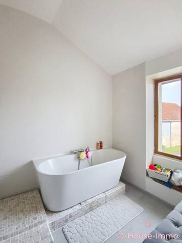 Maison à vendre 8 pièces de 224 m²