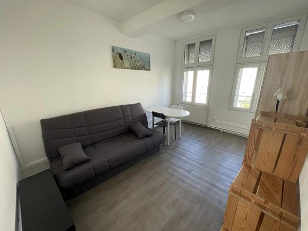 Location Studio 17 m2 à Saint-Quentin