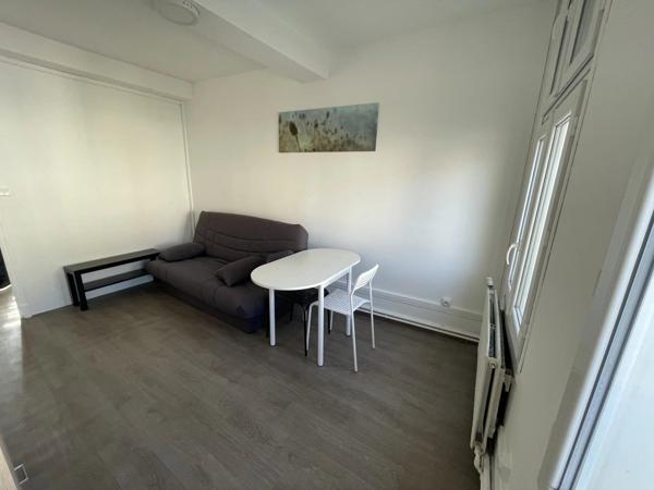 Location Studio 17 m2 à Saint-Quentin