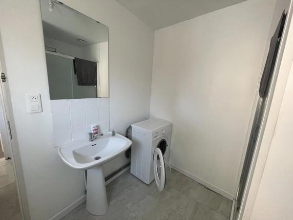 Location Studio 17 m2 à Saint-Quentin