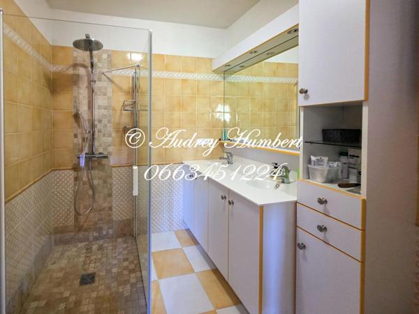 EXCLUSIVITE à MANOSQUE, Quartier PINÈDE, VILLA T6, 152 m², DE CARACTÈRE AVEC PISCINE SUR 2 000 M² DE TERRAIN
