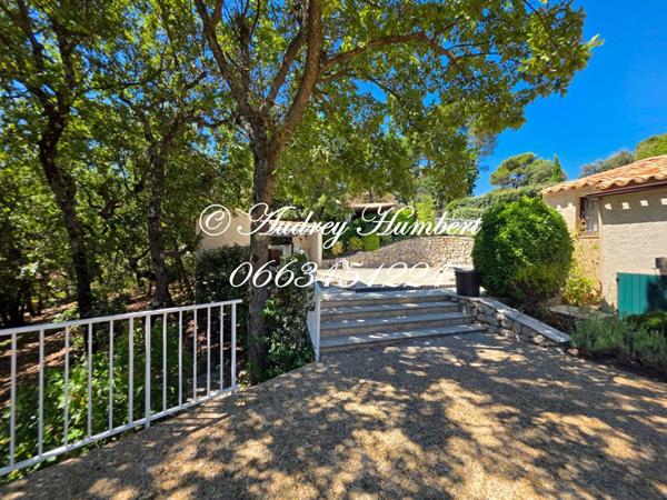 EXCLUSIVITE à MANOSQUE, Quartier PINÈDE, VILLA T6, 152 m², DE CARACTÈRE AVEC PISCINE SUR 2 000 M² DE TERRAIN