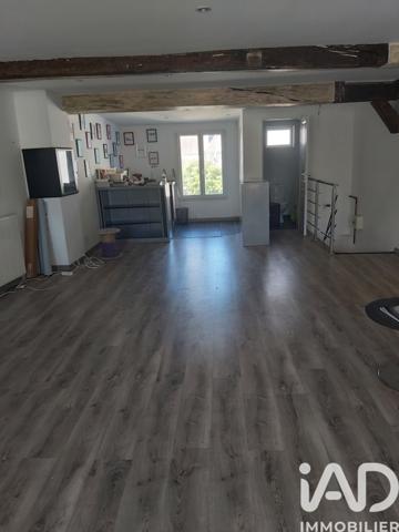 Immeuble à vendre 243 m² Sens