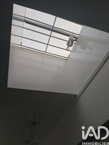 Immeuble à vendre 243 m² Sens