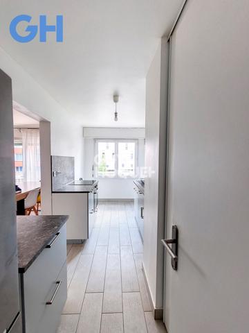 APPARTEMENT À LOUER DE 4 PIÈCES DE 80,00 M²