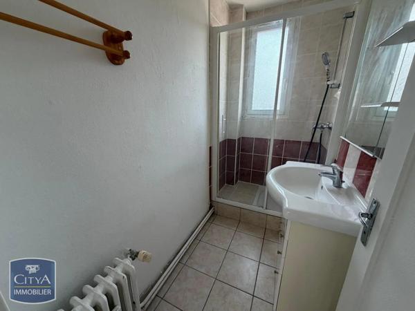 Appartement à louer 3 pièces 54.13m² Châteauroux (36000)