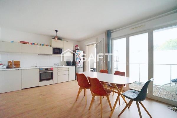 Appartement au calme, dans quartier pavillonnaire , à deux pas des transports.