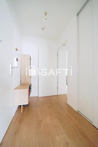 Appartement au calme, dans quartier pavillonnaire , à deux pas des transports.