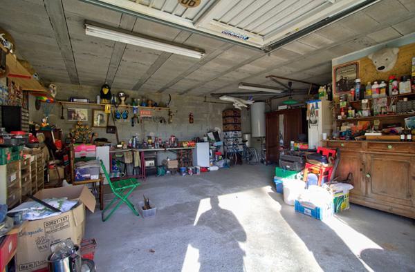 LE PASSAGE - Maison lumineuse 100 m² sur sous-sol semi enterrée avec garage indépendant et jardin autour