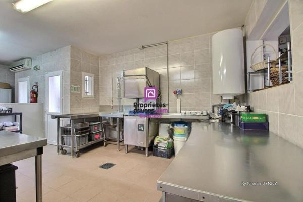 84700 SORGUES - FONDS DE COMMERCE TRAITEUR - 46 000 Euros -