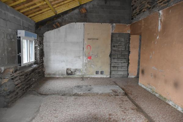 Longère à rénover, 94m2 sur terrain clos de 655 m2, SAINT MARTIN SUR OUST (56200)