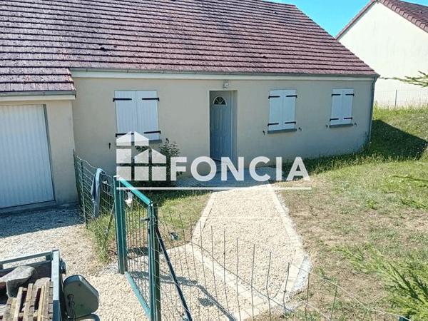 Location Maison 4 pièces 87.27 m² - 16 RUE DU FRUITIER Auzouer En Touraine 37110