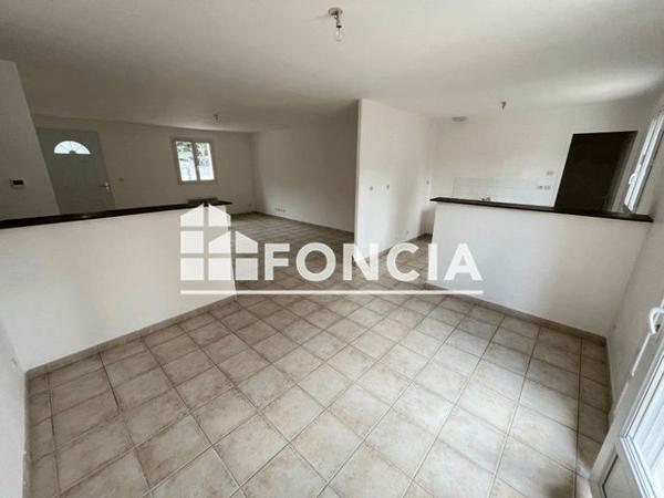 Location Maison 4 pièces 87.27 m² - 16 RUE DU FRUITIER Auzouer En Touraine 37110