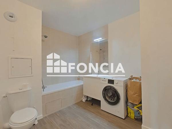 Location Studio 30.9 m² - 69 AVENUE DESCARTES Le Blanc Mesnil 93150