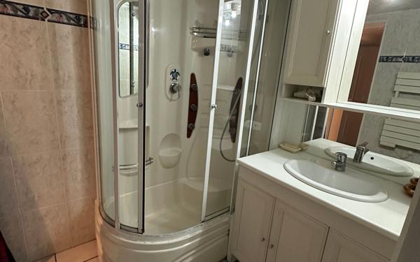 Maison à vendre    6 pièces •  Breuillet