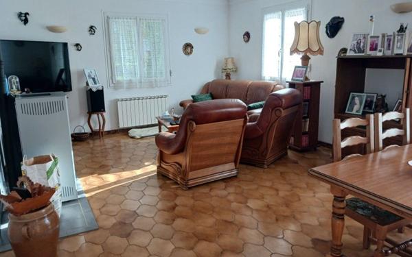 Maison à vendre    6 pièces •  Breuillet