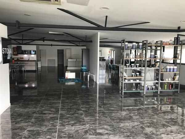 Baie-Mahault (97122) LOCAL COMMERCIAL