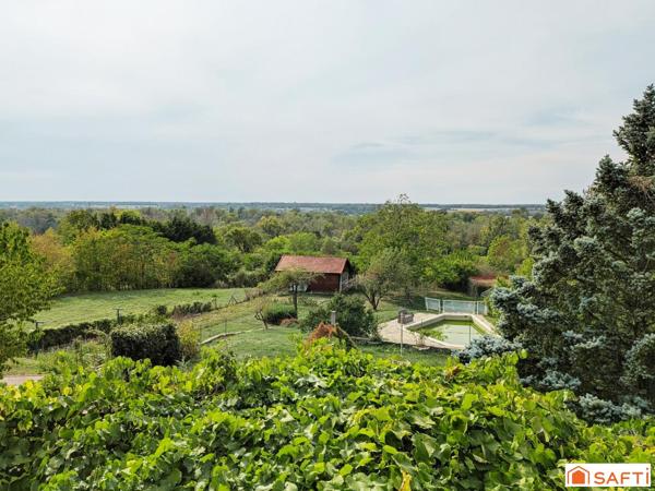Propriété pleine de charme avec vue dégagée