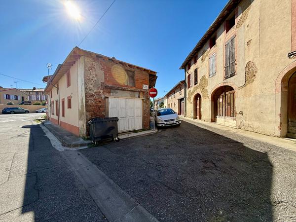 MAZERES : MAISON T3 AVEC GARAGE ET COUR EXTERIEURE