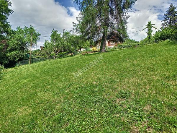 CHAVANOD _ Terrain à bâtir de 1 064 m², avec vue dégagée, à vendre