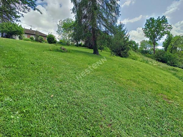CHAVANOD _ Terrain à bâtir de 1 064 m², avec vue dégagée, à vendre