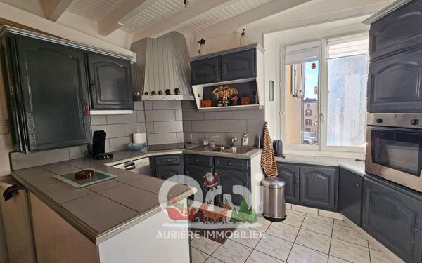 Maison à vendre    5 pièces •  Veyre-Monton