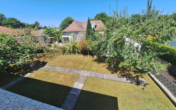 Maison à vendre    6 pièces •  Lons