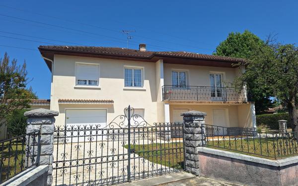 Maison à vendre    6 pièces •  Lons