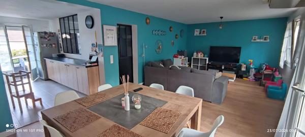 Vente                                                      Maison
                        
                     5 pièces                      103 m2                     à Bornel