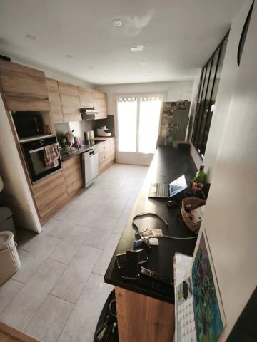 Vente                                                      Maison
                        
                     5 pièces                      103 m2                     à Bornel