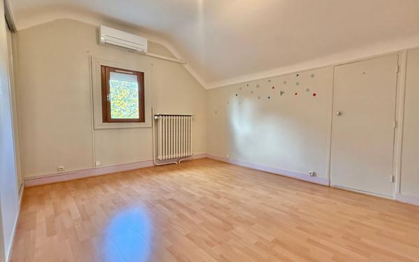 Maison à vendre    5 pièces • 96 m2 Chilly-Mazarin