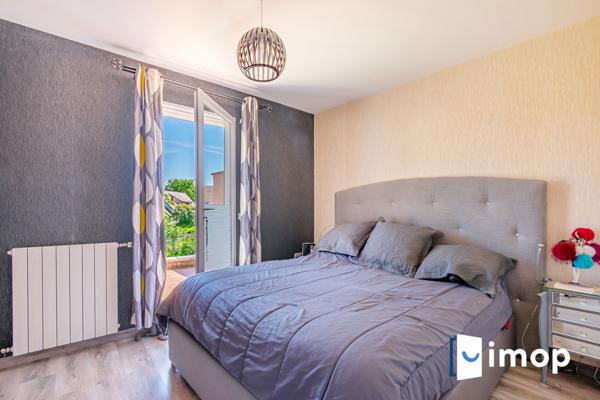 Pavillon  familial lumineux - 4 chambres - grand jardin - RER A Sucy Bonneuil