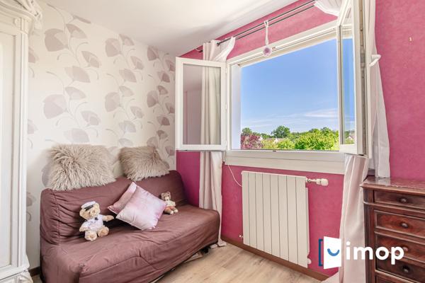 Pavillon  familial lumineux - 4 chambres - grand jardin - RER A Sucy Bonneuil