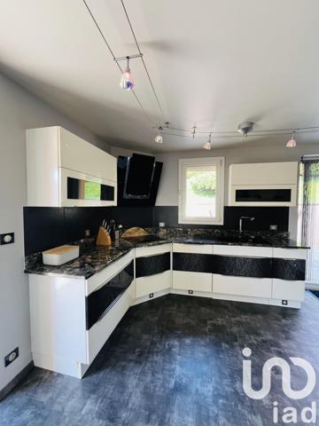 House for sale 5 rooms 200 m² Nogent