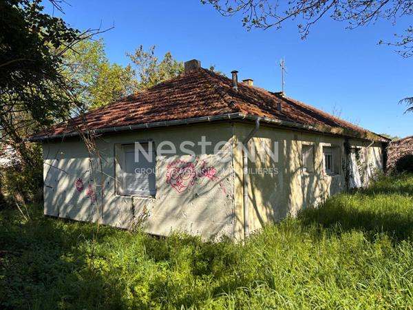 Emplacement exceptionnel ! Maison à rénover au coeur de Vihiers fort potentiel D6032