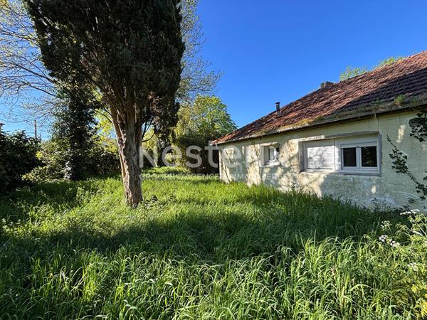 Emplacement exceptionnel ! Maison à rénover au coeur de Vihiers fort potentiel D6032