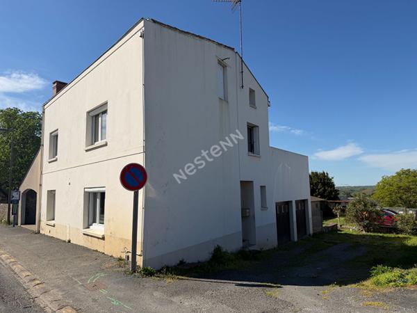 Maison de bourg 96 m² avec petit terrain et garage - Le Mesnil en Vallée
