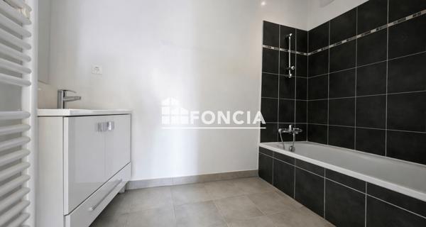À vendre Appartement 3 pièces 57 m² - Grasse 06130