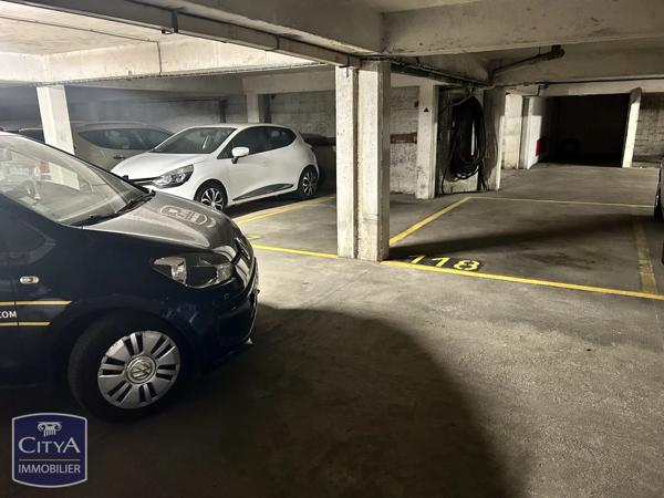 Parking à vendre 15m²