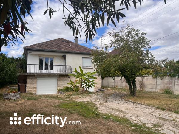 Maison
         6 pièces
        - 90 m² Exclusivité 225 000 € *