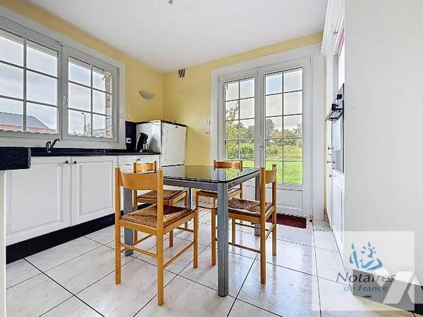 A VENDRE - HAZEBROUCK - Maison 3 Chambres - 90m² - Jardin

Charmante maison à vendre sur la c...
