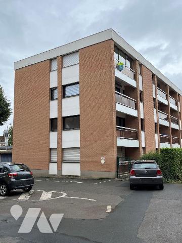 A VENDRE - HAZEBROUCK CENTRE-VILLE - bel appartement T3 traversant de 58,58 m², situé au 3 étag...