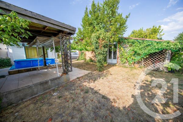 Maison à vendre  4 pièces - 93,96 m 2   ST MEDARD EN JALLES  - 33