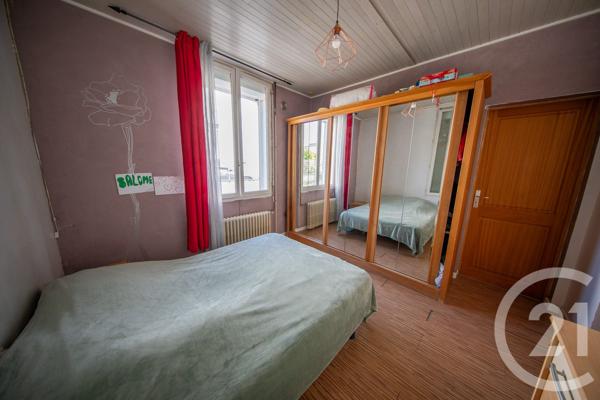 Maison à vendre  4 pièces - 93,96 m 2   ST MEDARD EN JALLES  - 33