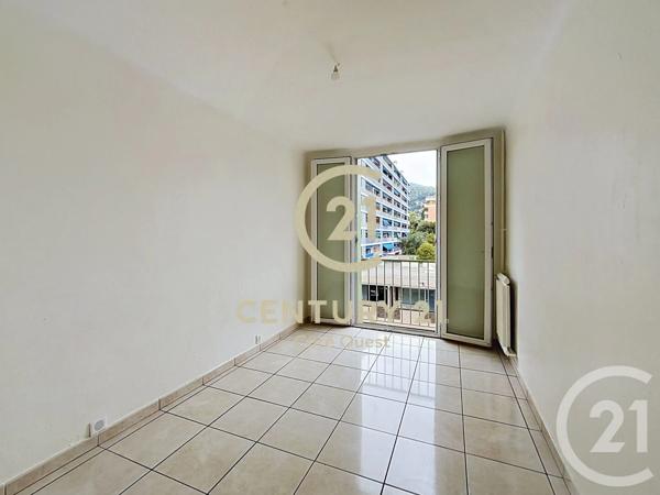 Appartement F3 à vendre  3 pièces - 56 m 2   GRASSE  - 06